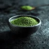 White Bali Kratom-Pulver in einer Schale